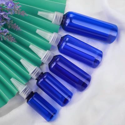28/410 24/410 أغطية زجاجات ملتوية أعلى PP برغي بلاستيك أبيض مع غطاء غبار