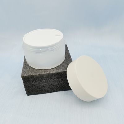 جرة كريم 100 جرام PP مع ملعقة مغناطيسية